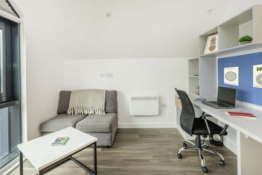 1 bed studio, Glenthorne Road, Exwick, Exeter, EX44GZ - Image 4